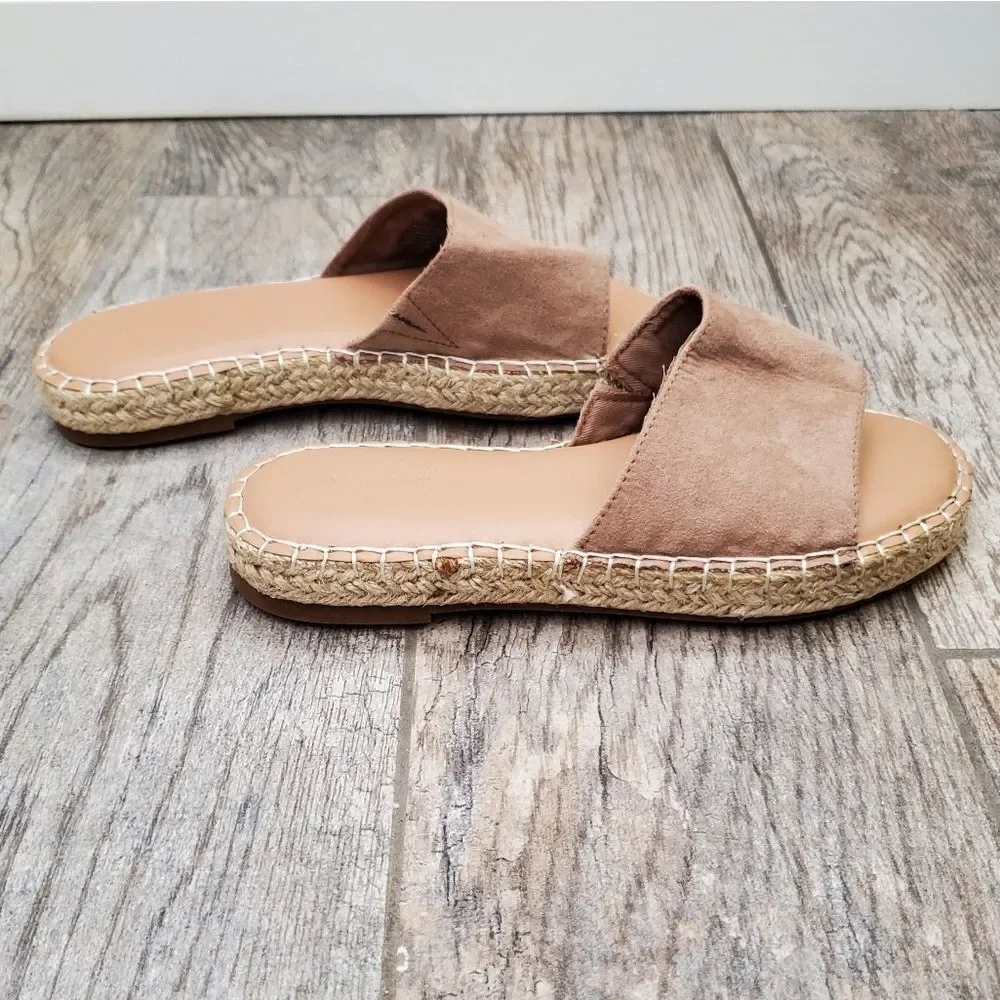 NWOT Old Navy Tan Espadrille Slides Girl's Size 6